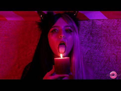 ❤️ Μια παθιασμένη πίπα από ένα σέξι Succubus με ένα σπέρμα στο στόμα της. ️❌ Χάρντκορ πορνό ❌❤